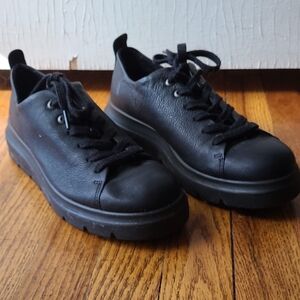 Ecco Women's Black Leather Sneakers